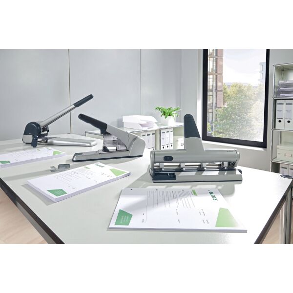 Leitz AKTO 5114 Variable Multi-Hole Punch - Image 4